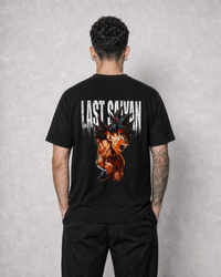 Polera SizeLux DBZ regular 09, modelo espalda