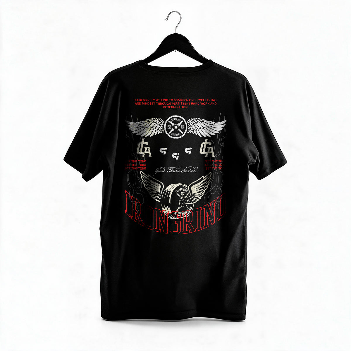 Polera Winged Crest - Irongrind - Regular - colgada espalda